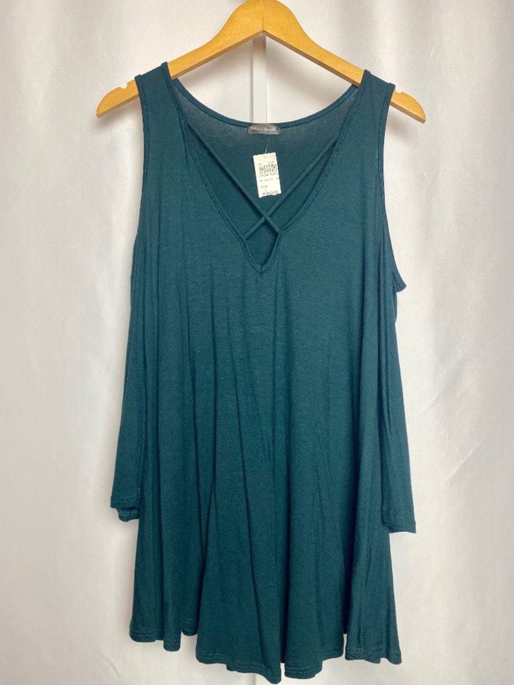NWT Urban Episode Womenʻs Forest Green Cold Shoulder Tunic Top XL